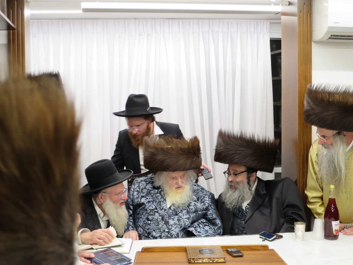 הגה"צ ראש ישיבת סאטמר בביקור אצל הגר"מ שטרנבוך