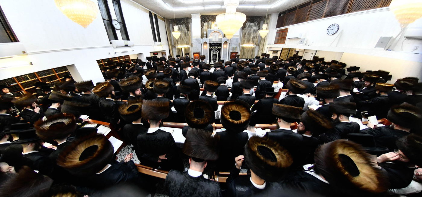 מעמד הכתרת הרה"ג ר' רפאל פרץ דושינסקיא לדומ"ץ החסידות בב"ב