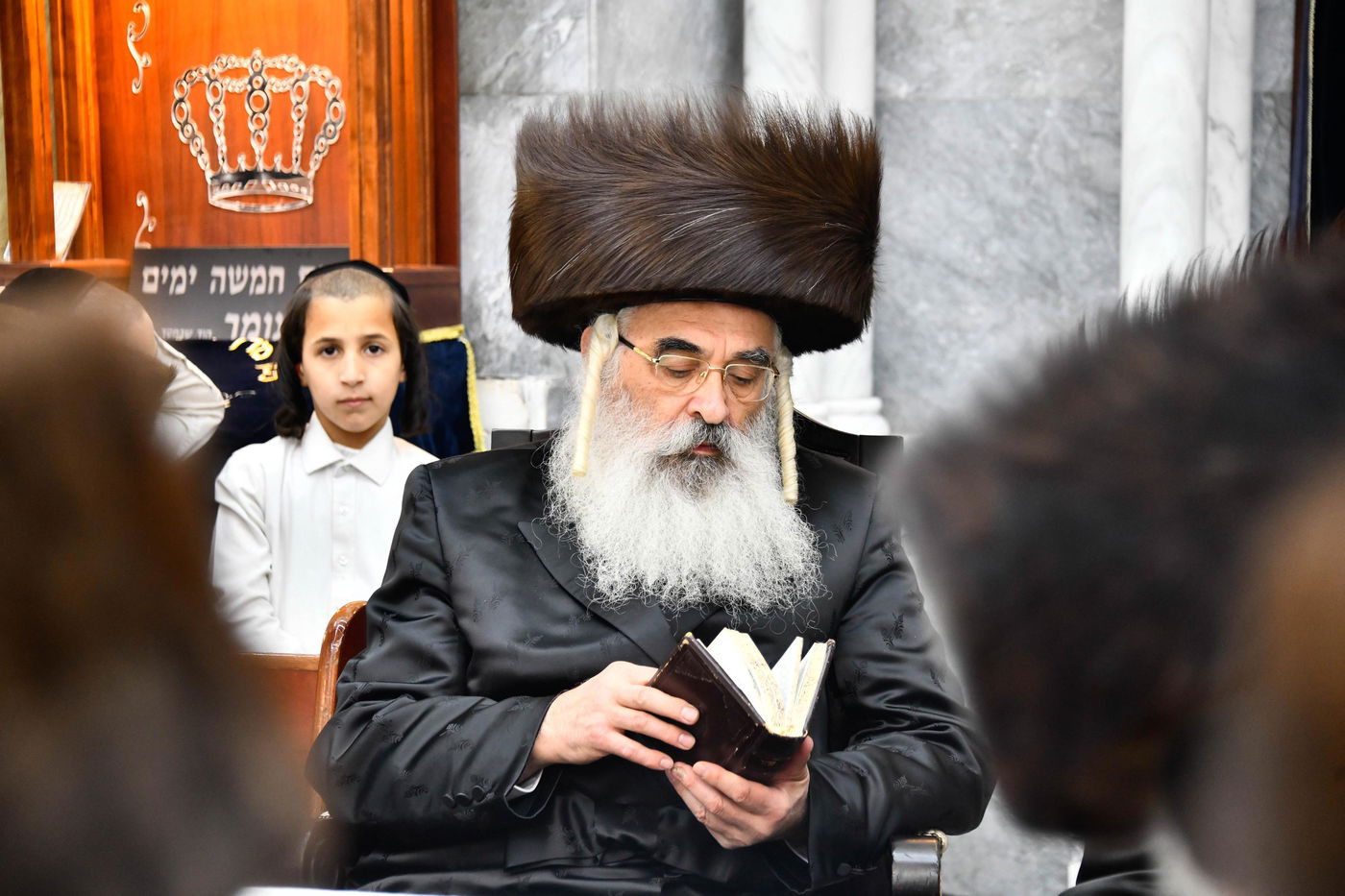 מעמד הכתרת הרה"ג ר' רפאל פרץ דושינסקיא לדומ"ץ החסידות בב"ב