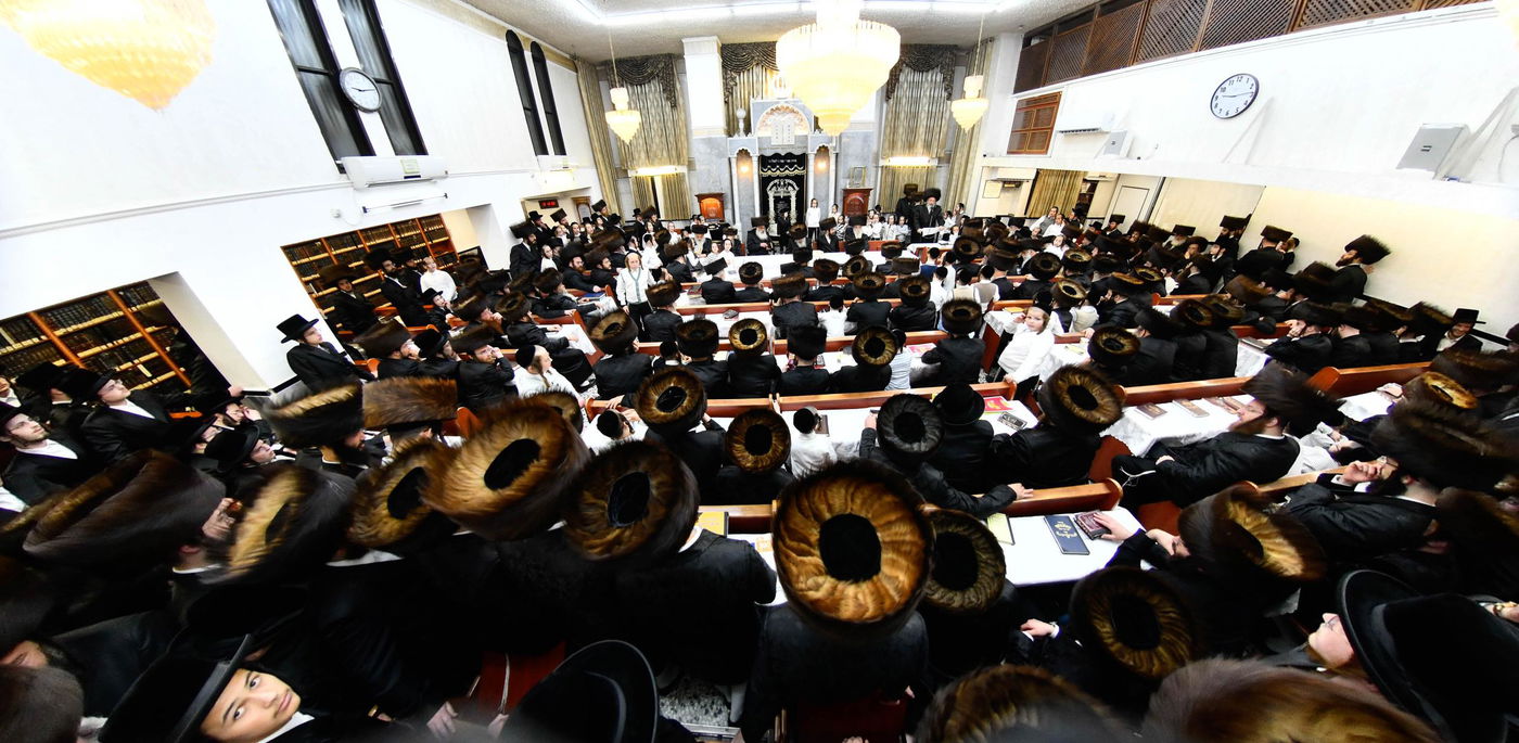 מעמד הכתרת הרה"ג ר' רפאל פרץ דושינסקיא לדומ"ץ החסידות בב"ב