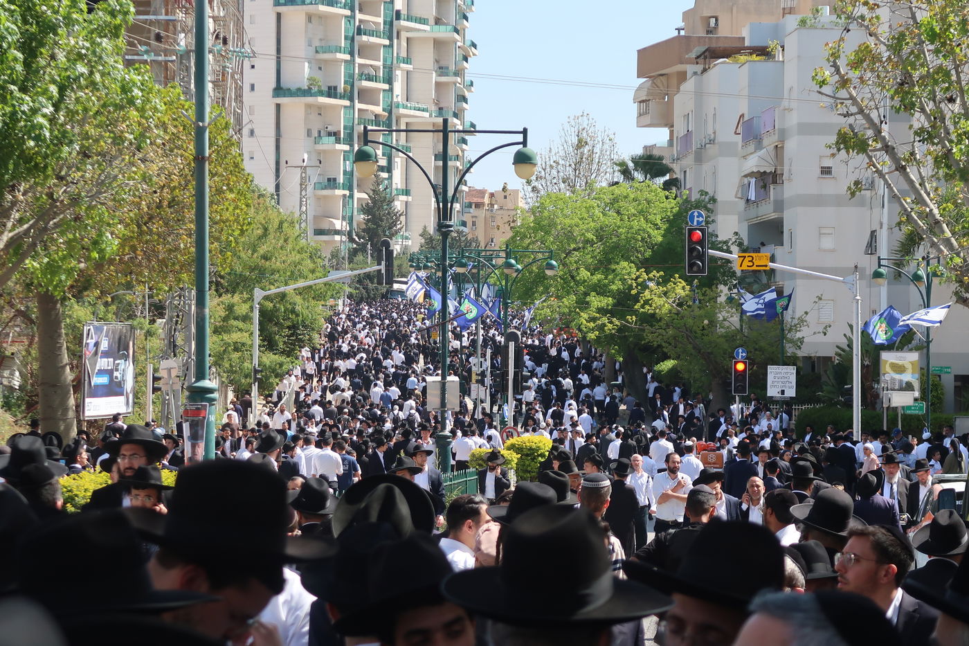 מסע הלוויית הגאון רבי מאיר מאזוז זצ"ל