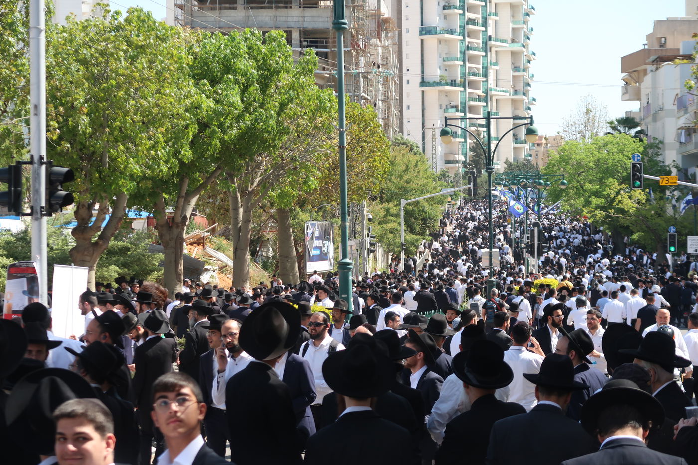 מסע הלוויית הגאון רבי מאיר מאזוז זצ"ל