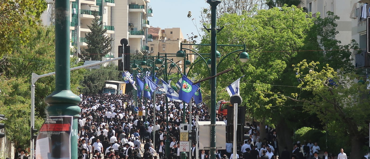 מסע הלוויית הגאון רבי מאיר מאזוז זצ"ל