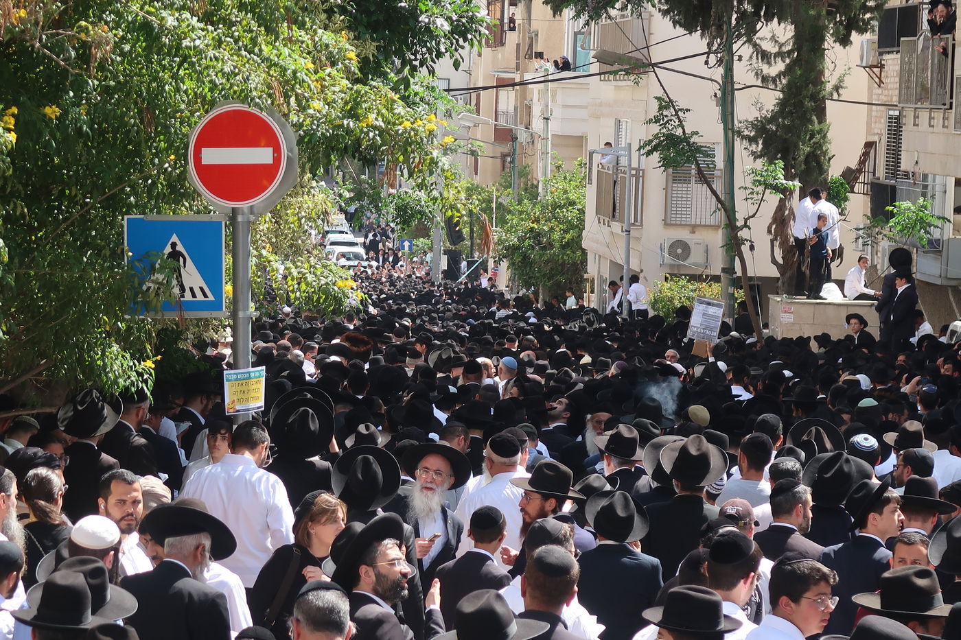 מסע הלוויית הגאון רבי מאיר מאזוז זצ"ל