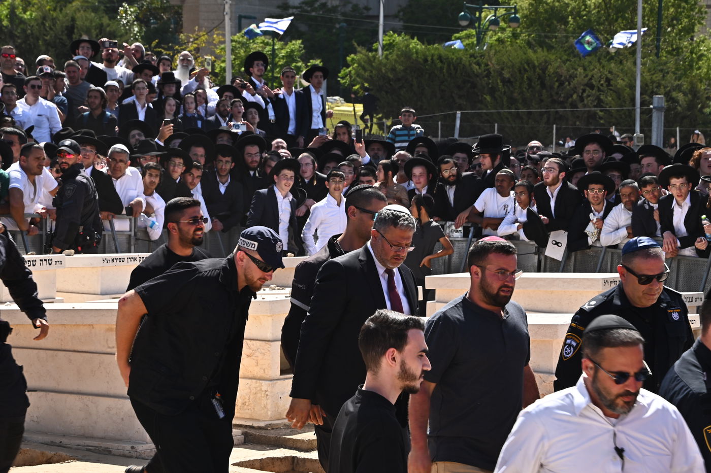 מסע הלויית הגאון רבי מאיר מאזוז זצ"ל