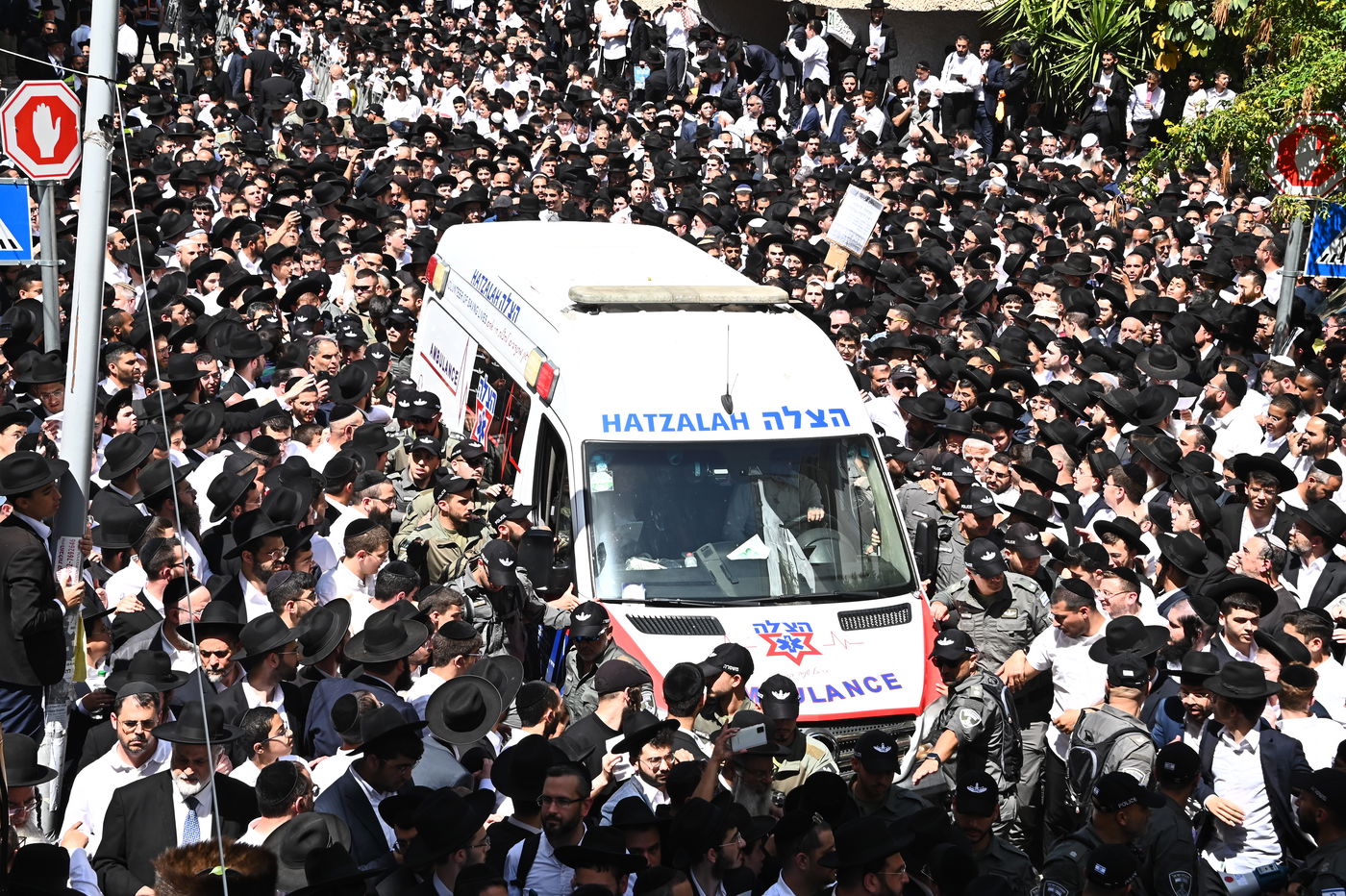 מסע הלויית הגאון רבי מאיר מאזוז זצ"ל