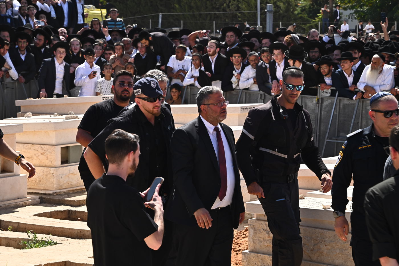 מסע הלויית הגאון רבי מאיר מאזוז זצ"ל