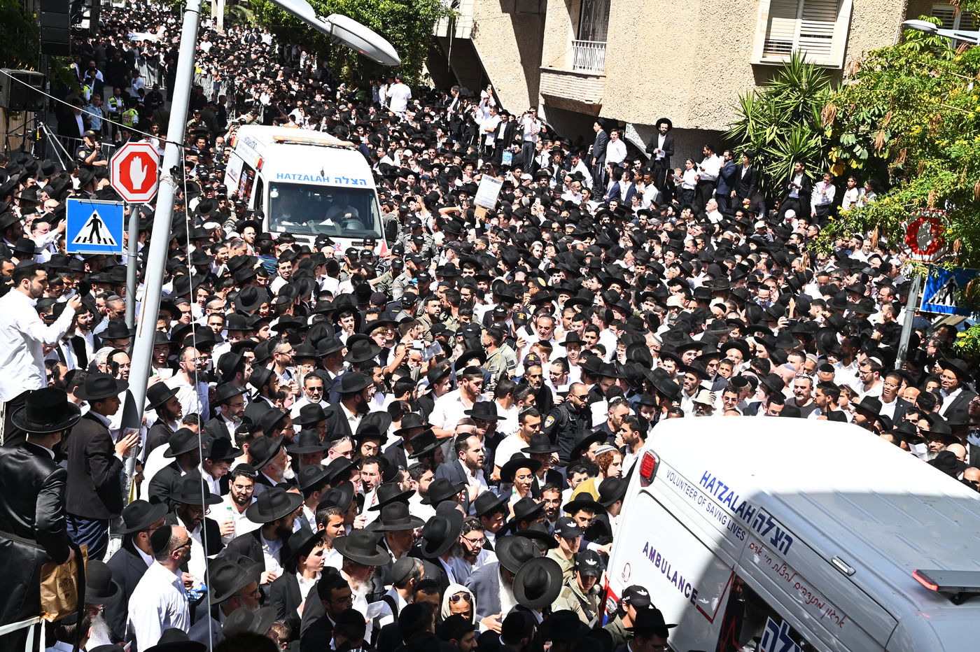 מסע הלויית הגאון רבי מאיר מאזוז זצ"ל