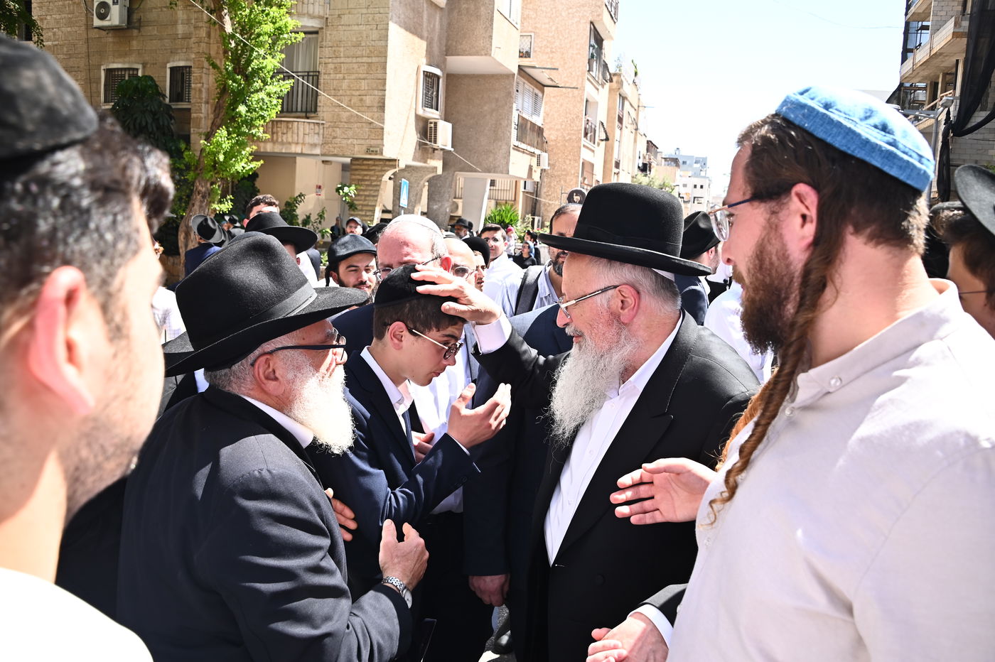 מסע הלויית הגאון רבי מאיר מאזוז זצ"ל