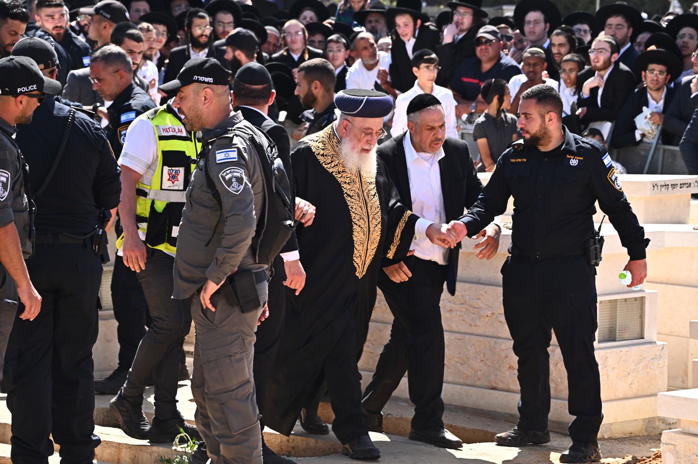 מסע הלויית הגאון רבי מאיר מאזוז זצ"ל