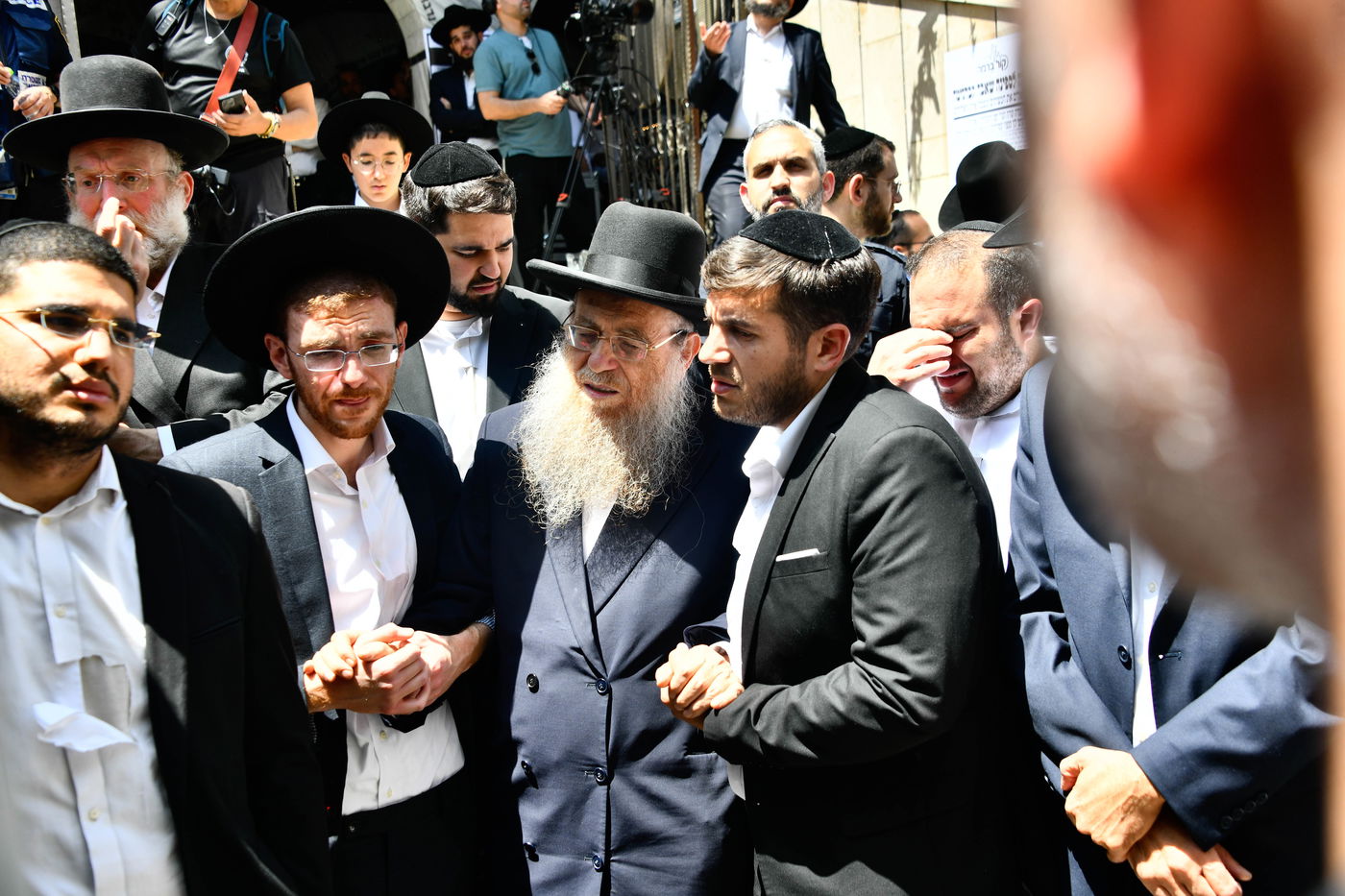 מסע הלויית הגאון רבי מאיר מאזוז זצ"ל