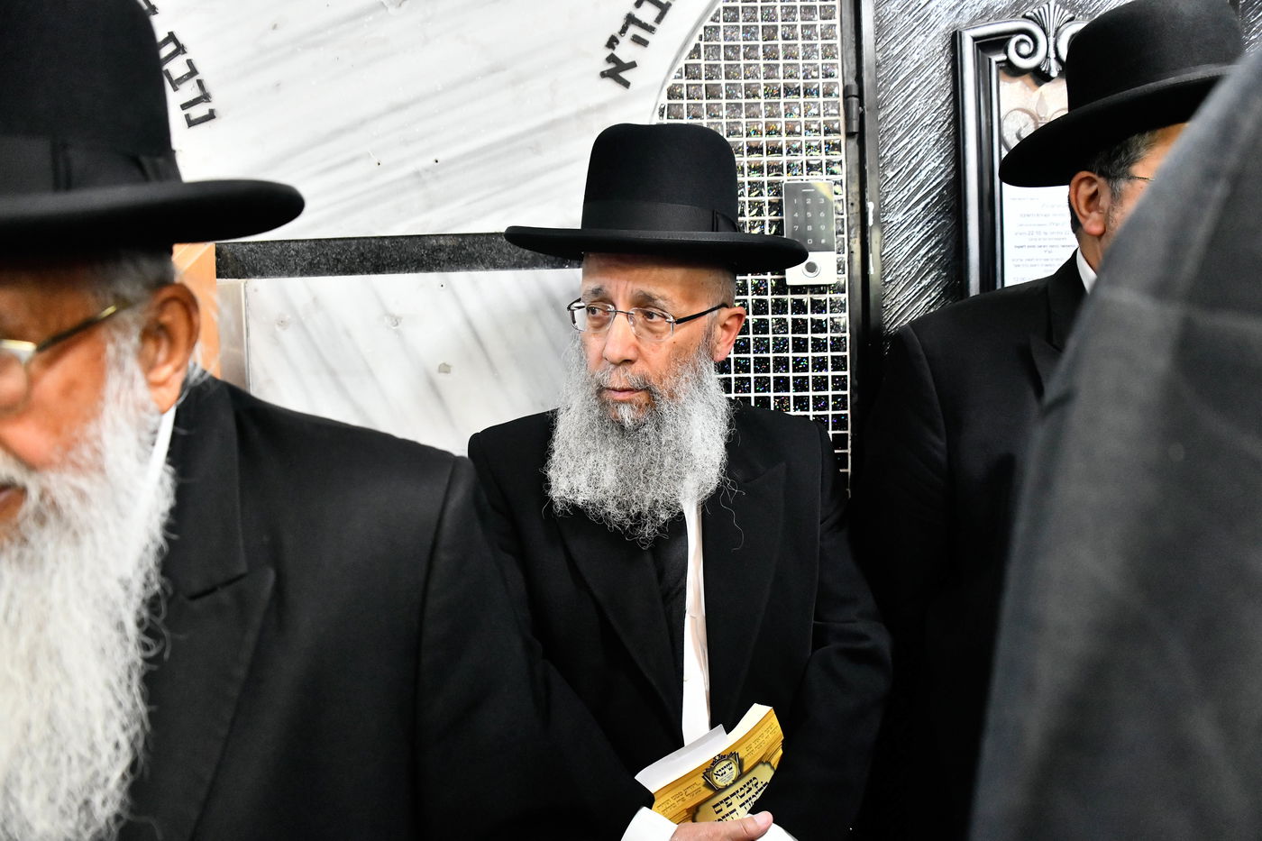 מסע הלויית הגאון רבי מאיר מאזוז זצ"ל