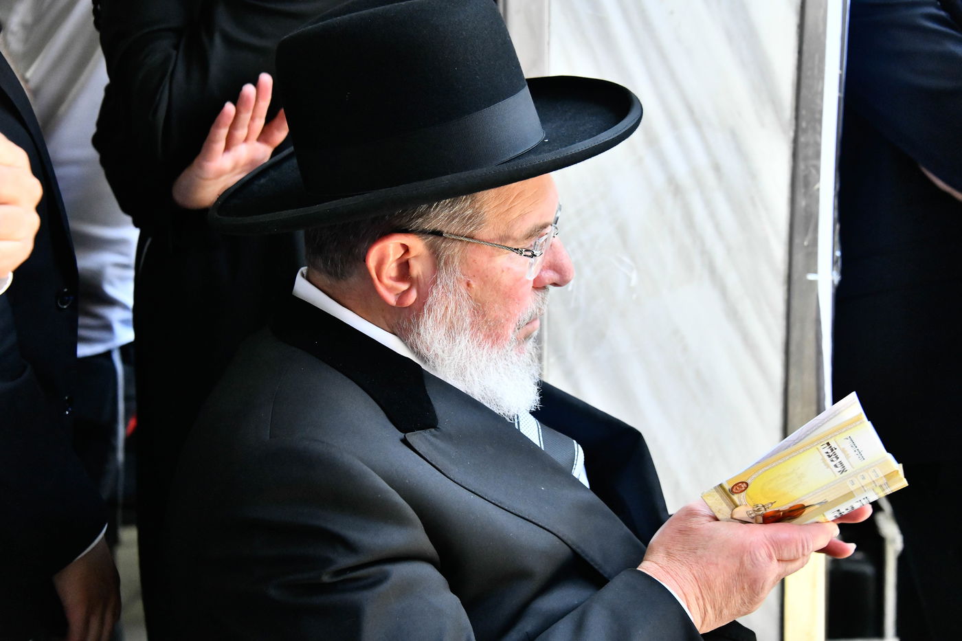 מסע הלויית הגאון רבי מאיר מאזוז זצ"ל