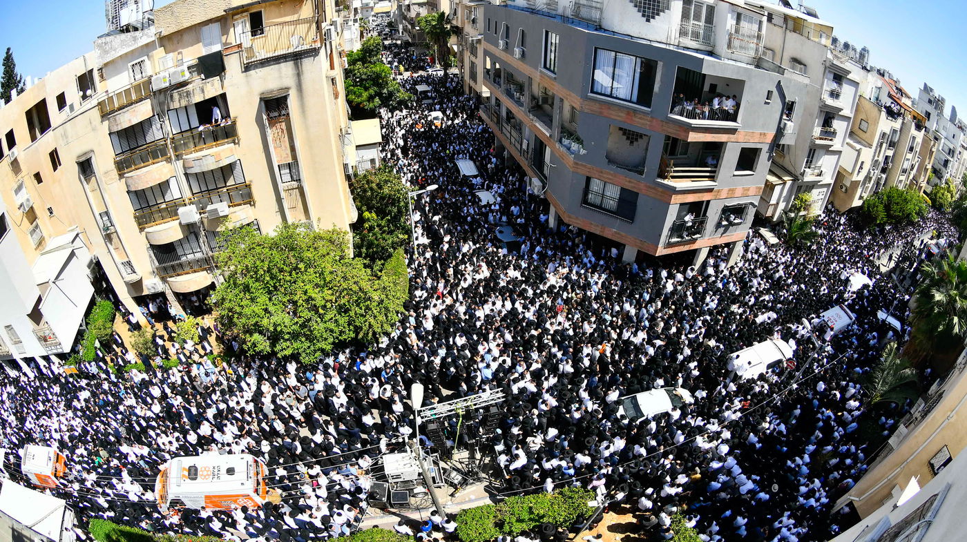 מסע הלויית הגאון רבי מאיר מאזוז זצ"ל