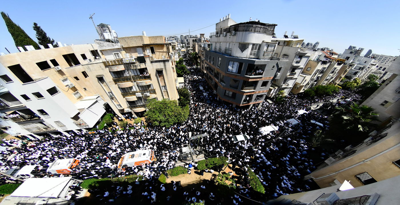 מסע הלויית הגאון רבי מאיר מאזוז זצ"ל