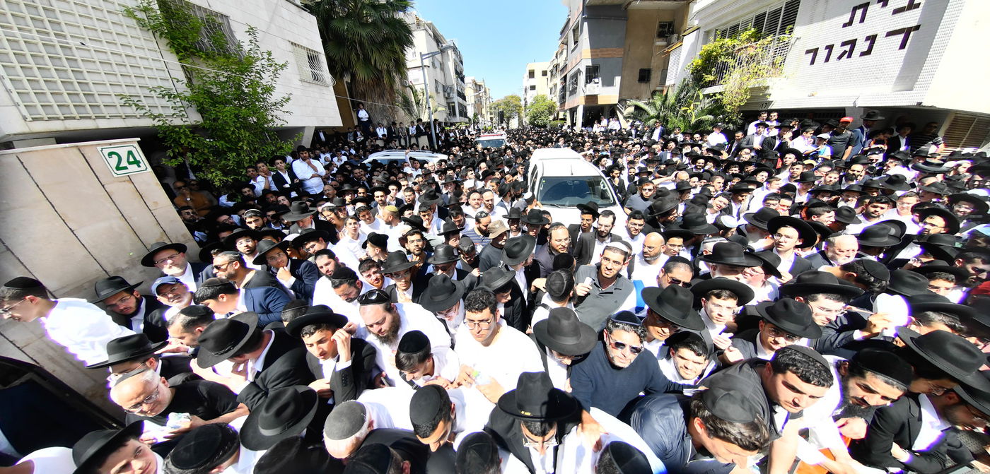 מסע הלויית הגאון רבי מאיר מאזוז זצ"ל