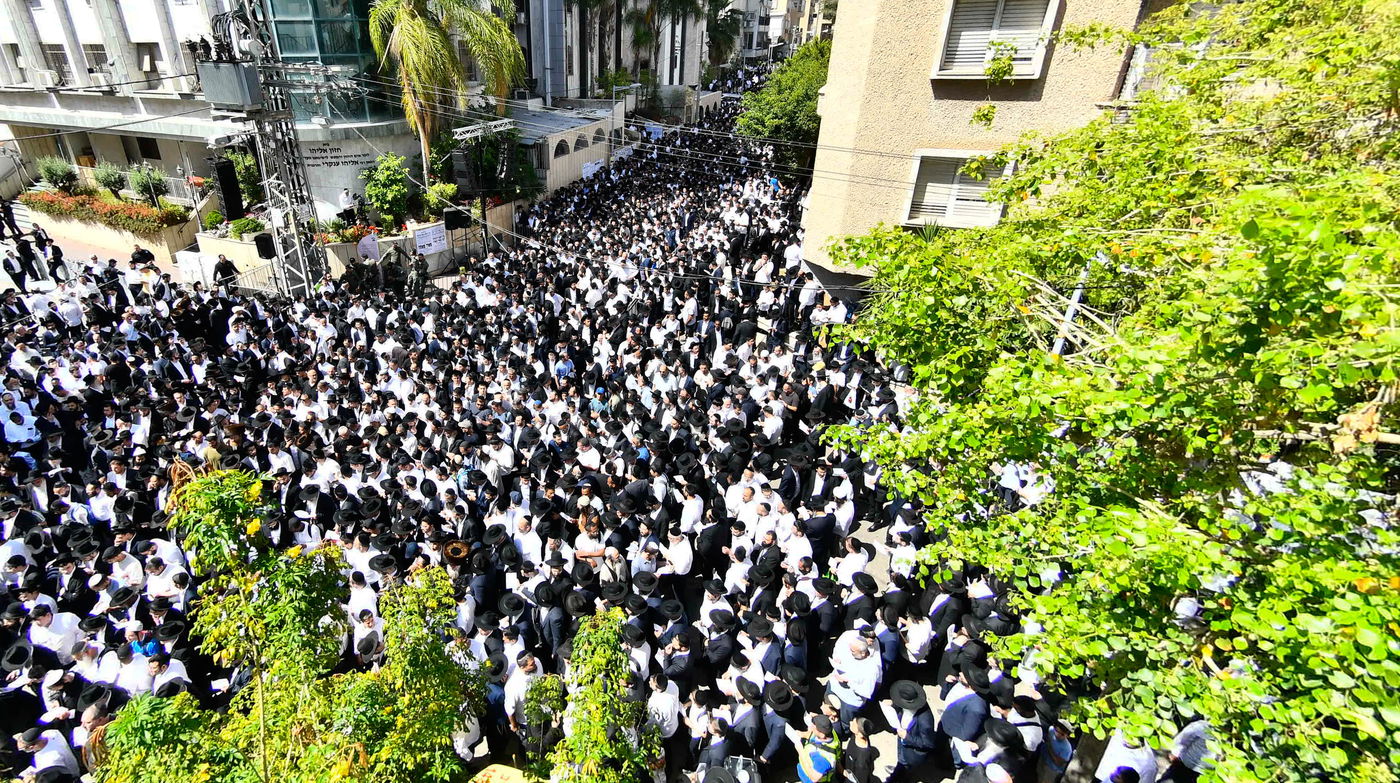 מסע הלויית הגאון רבי מאיר מאזוז זצ"ל