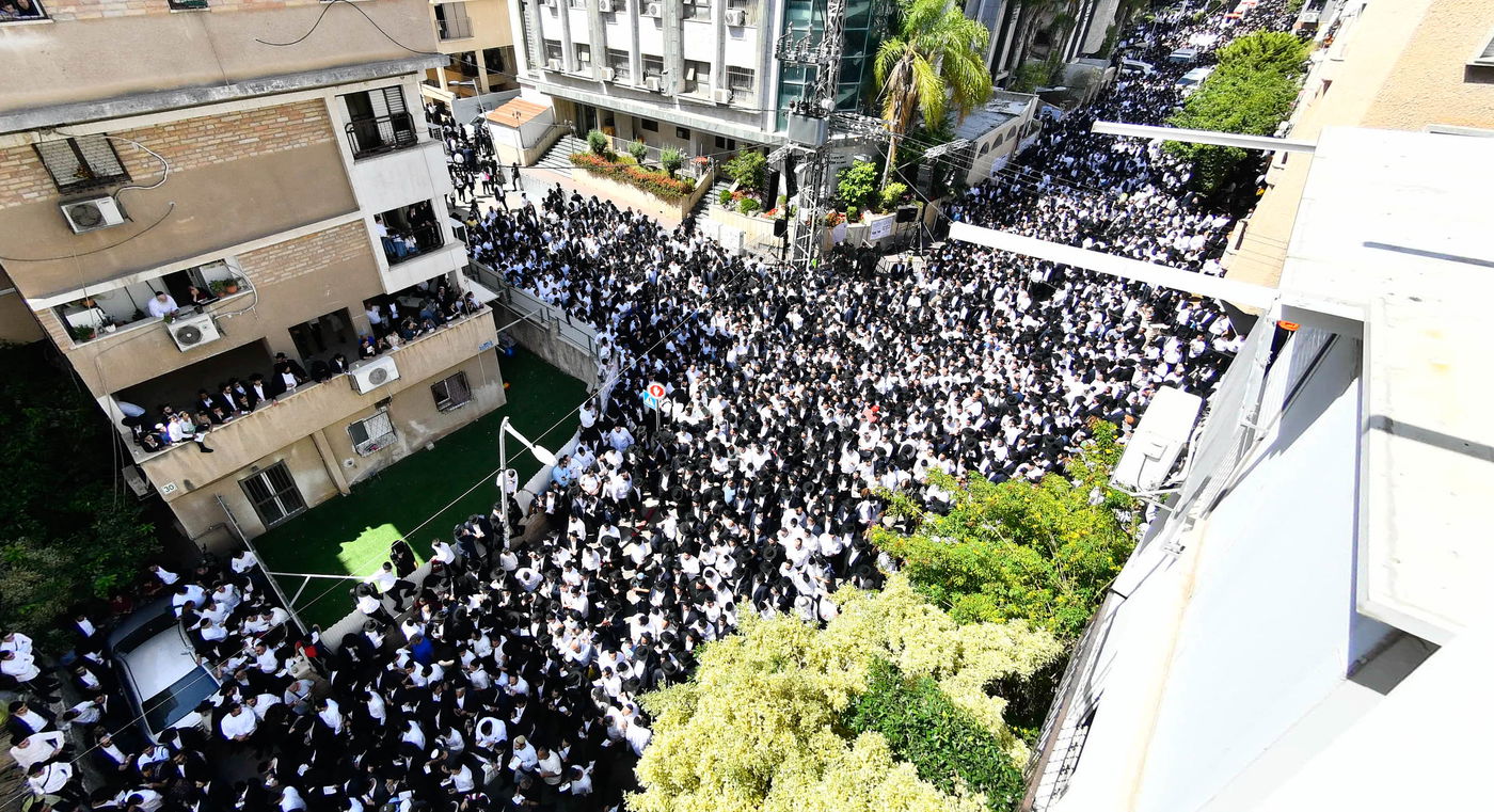 מסע הלויית הגאון רבי מאיר מאזוז זצ"ל