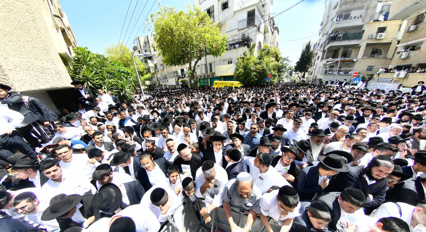 מסע הלויית הגאון רבי מאיר מאזוז זצ"ל