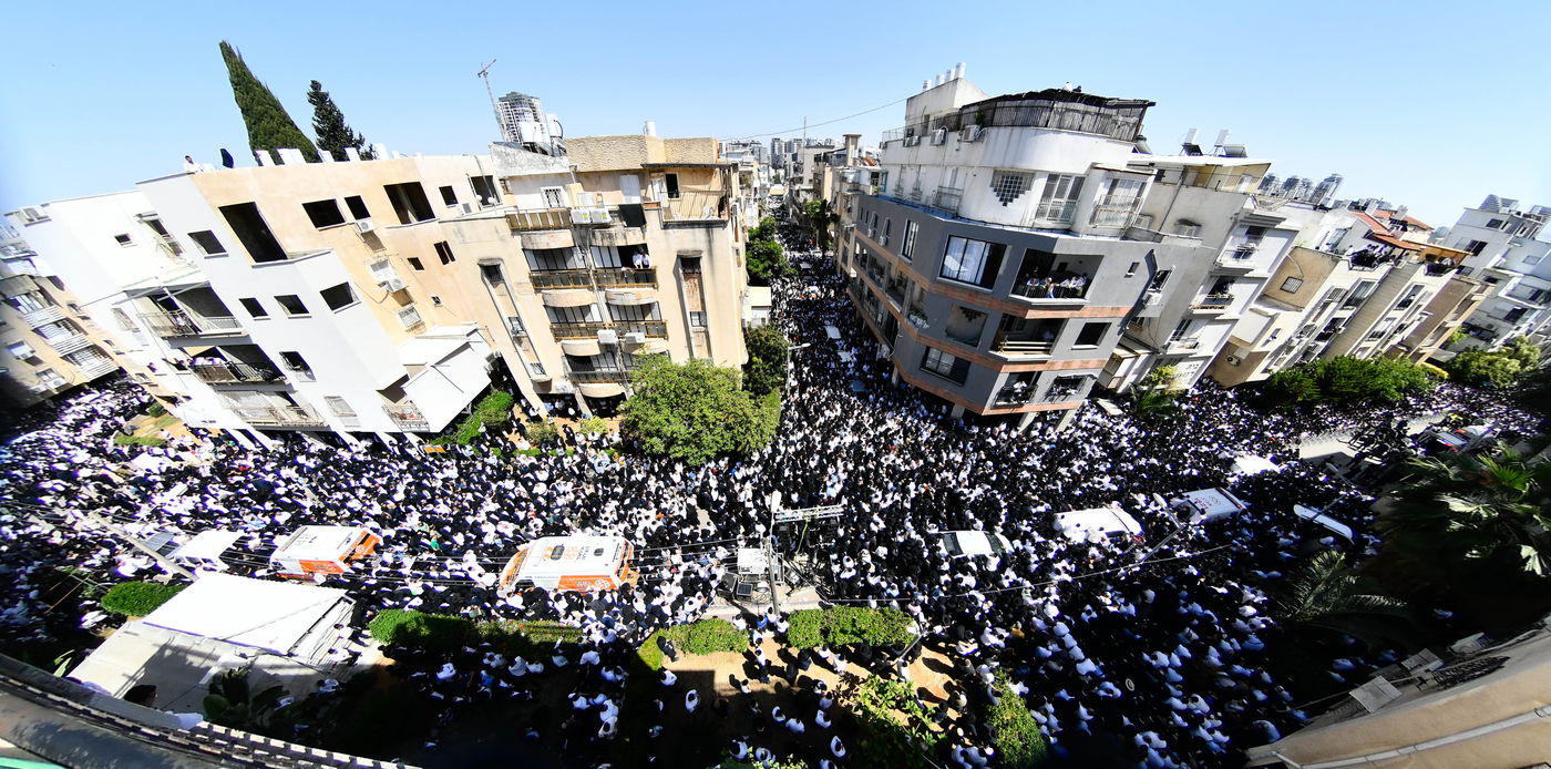 מסע הלויית הגאון רבי מאיר מאזוז זצ"ל