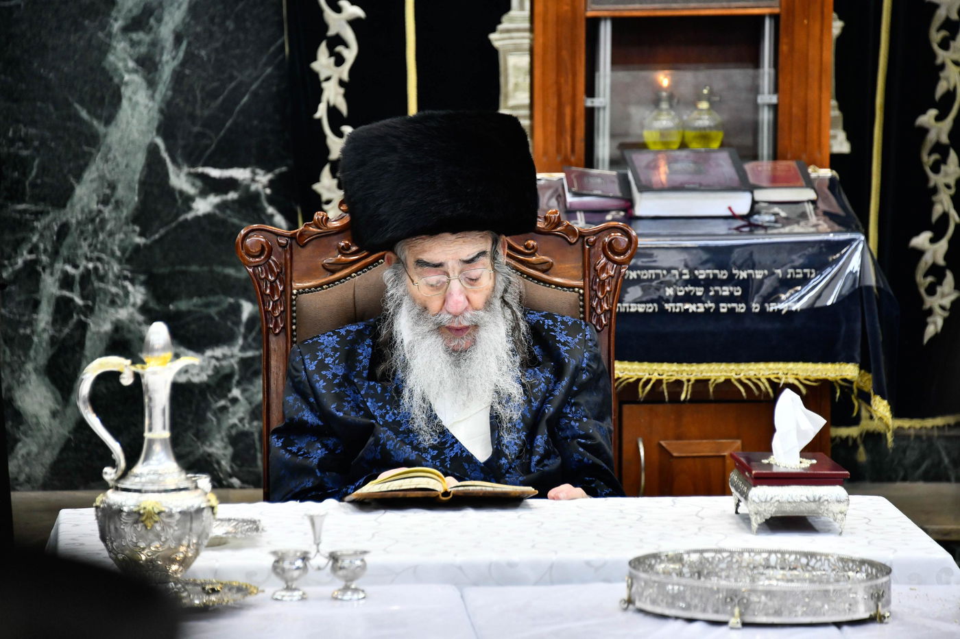 טיש נעילת החג בחצה"ק אלכסנדר