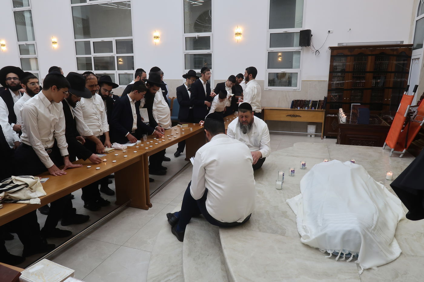 המיטה של הגאון רבי מאיר מאזוז זצ"ל בבית מדרשו בב"ב