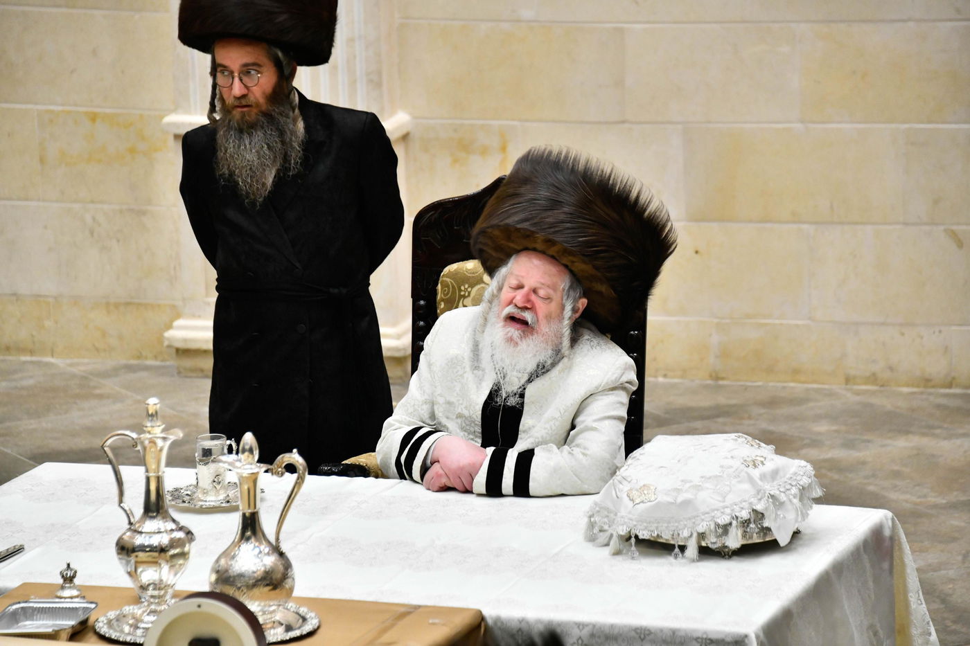 טיש נעילת החג בחצה"ק פרמישלאן