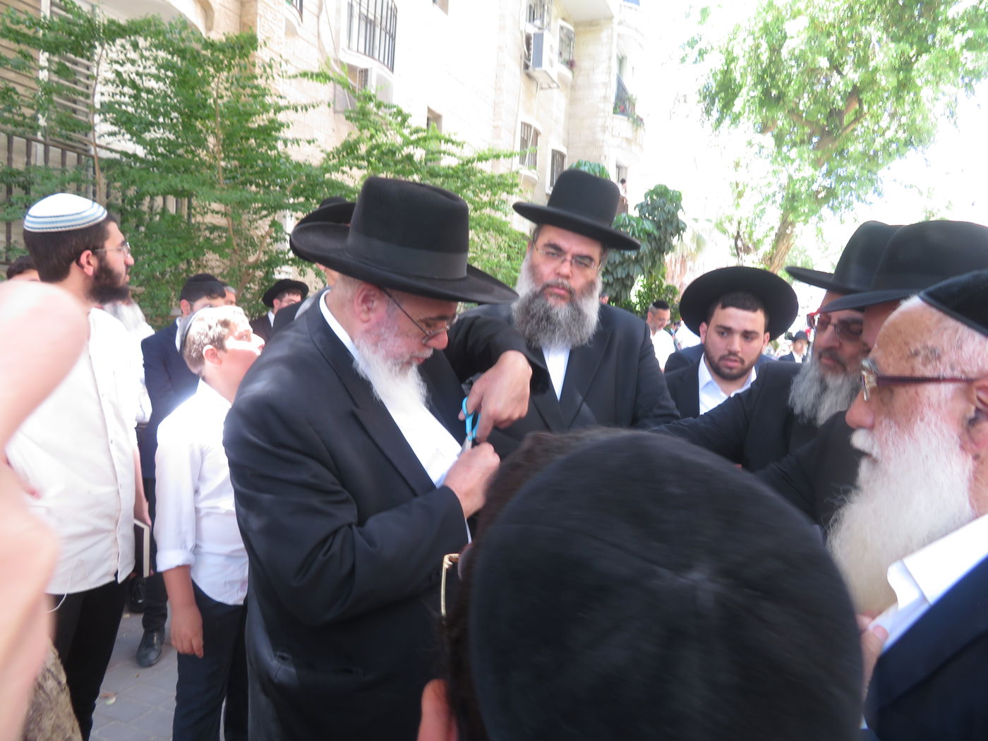 מסע הלוויית הגאון רבי מאיר מאזוז זצ"ל