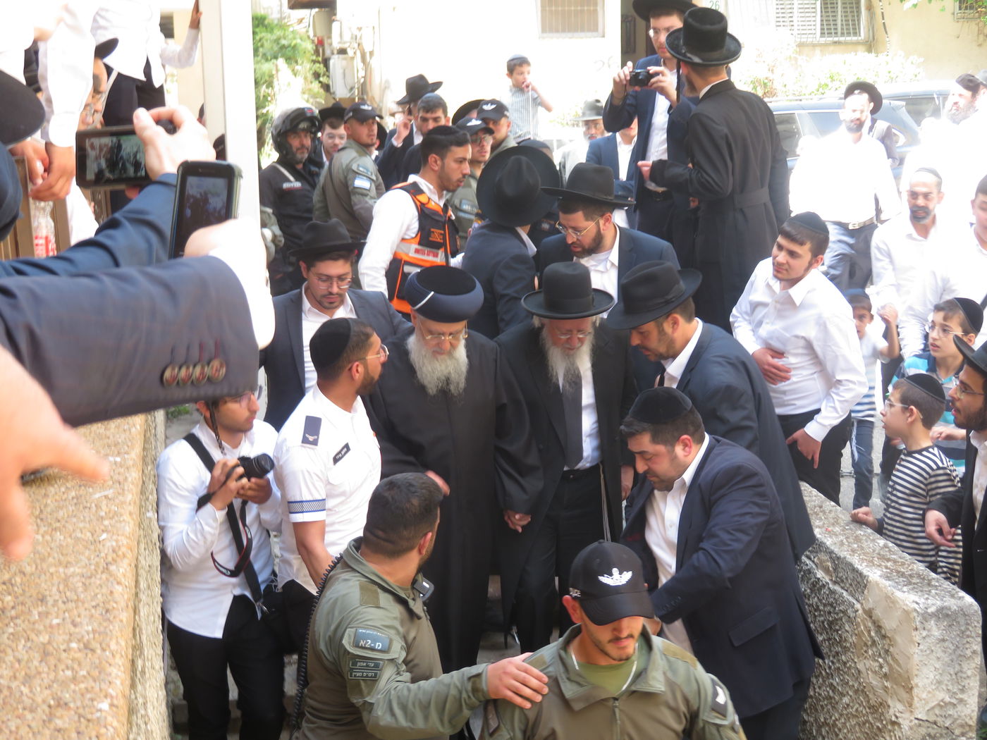 מסע הלוויית הגאון רבי מאיר מאזוז זצ"ל