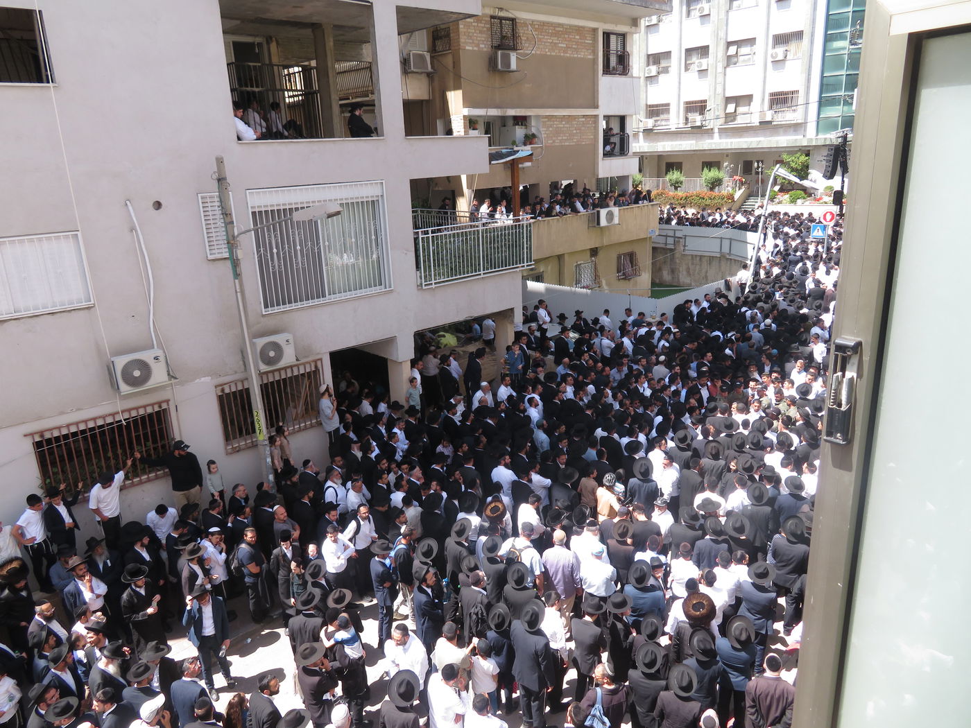 מסע הלוויית הגאון רבי מאיר מאזוז זצ"ל