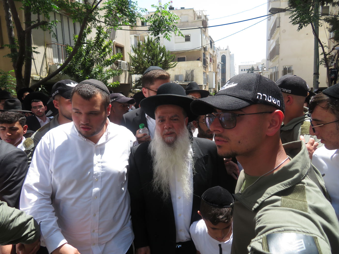 מסע הלוויית הגאון רבי מאיר מאזוז זצ"ל