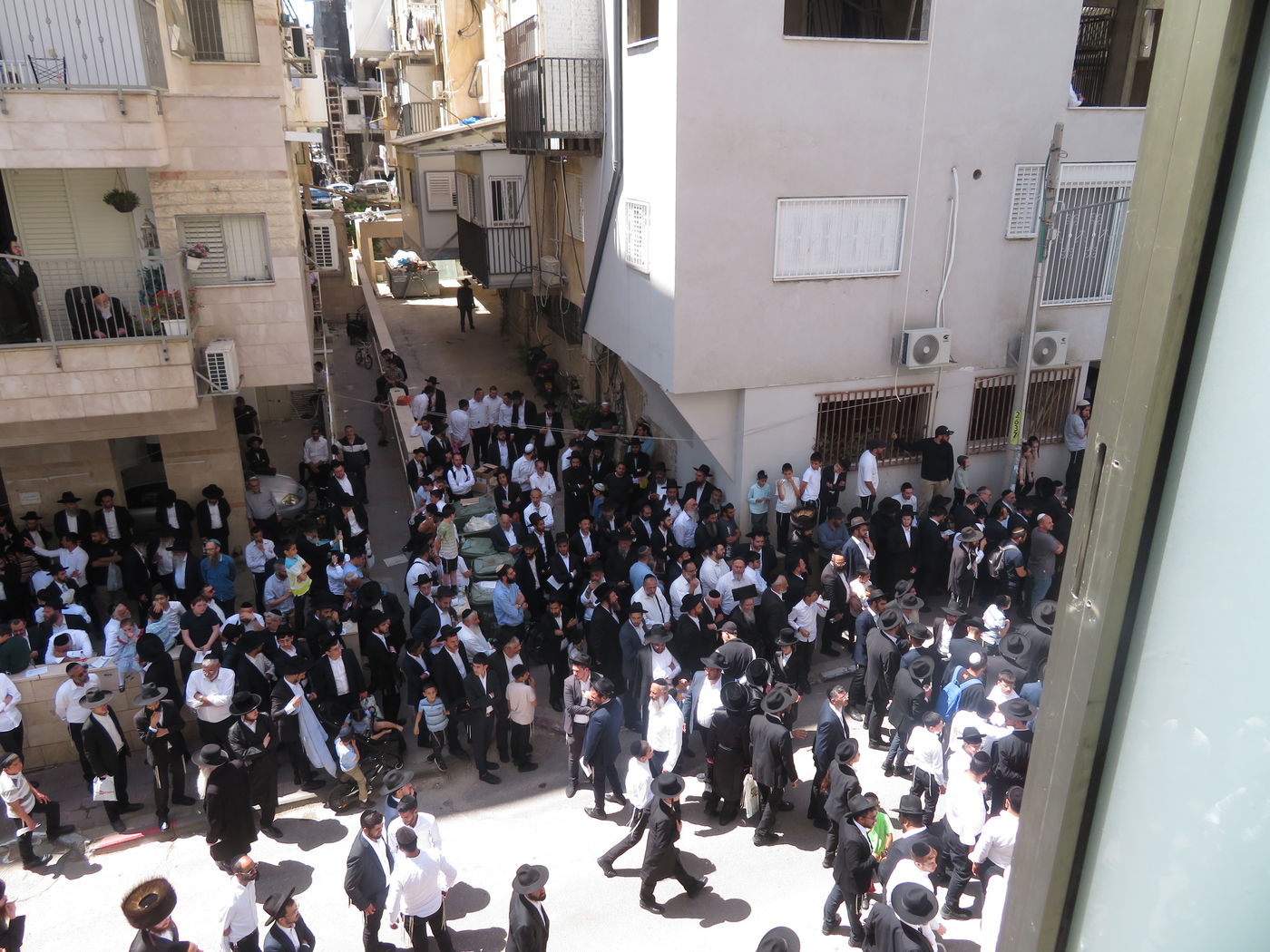 מסע הלוויית הגאון רבי מאיר מאזוז זצ"ל