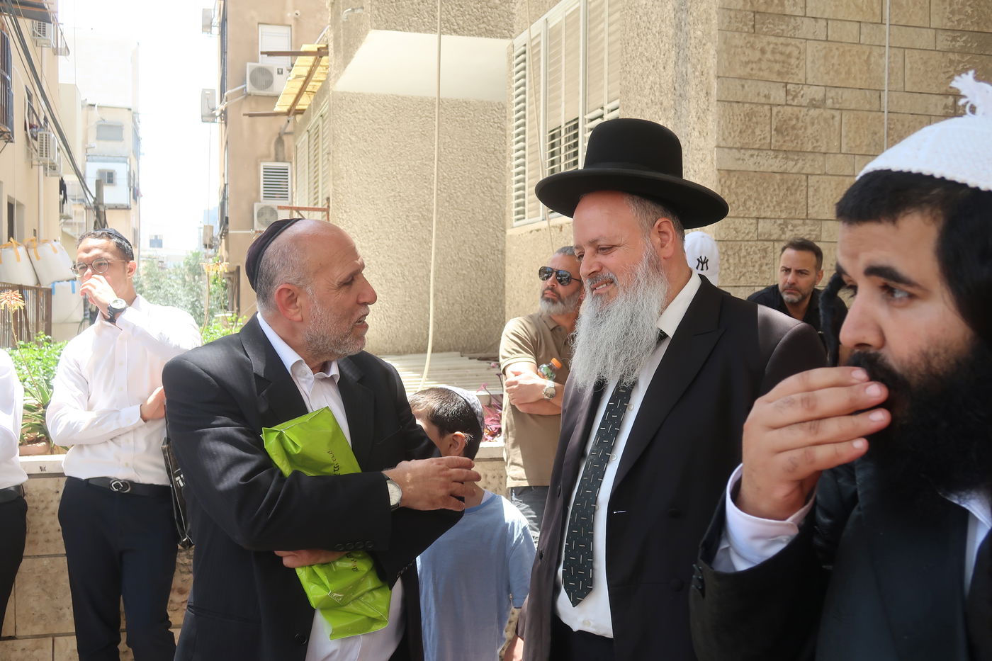 מסע הלוויית הגאון רבי מאיר מאזוז זצ"ל