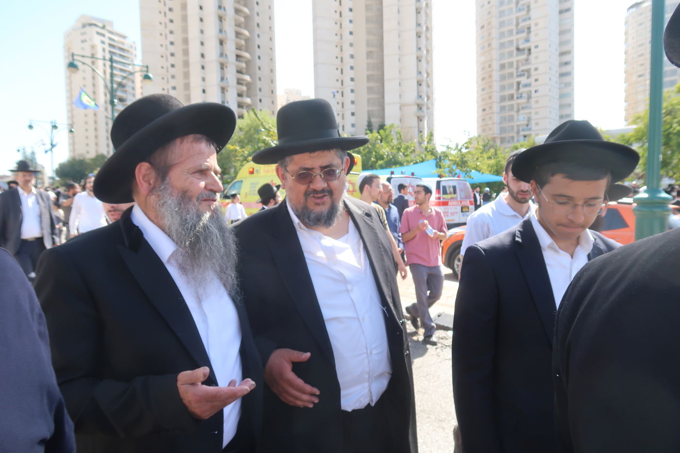 מסע הלוויית הגאון רבי מאיר מאזוז זצ"ל