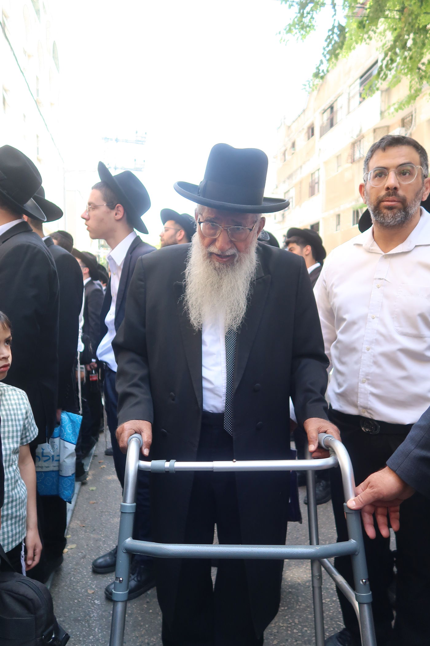 מסע הלוויית הגאון רבי מאיר מאזוז זצ"ל