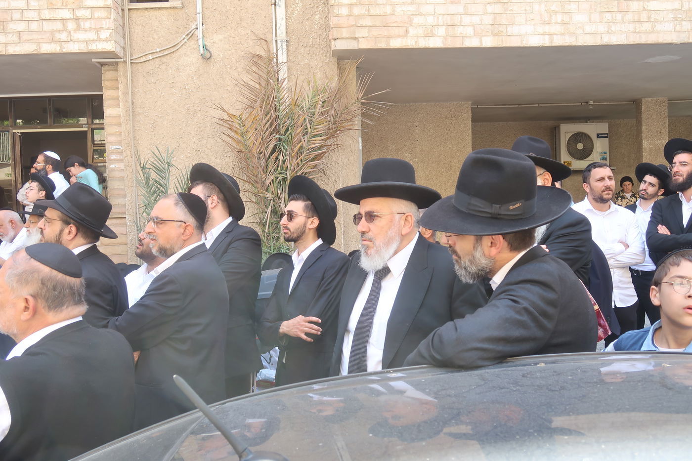 מסע הלוויית הגאון רבי מאיר מאזוז זצ"ל