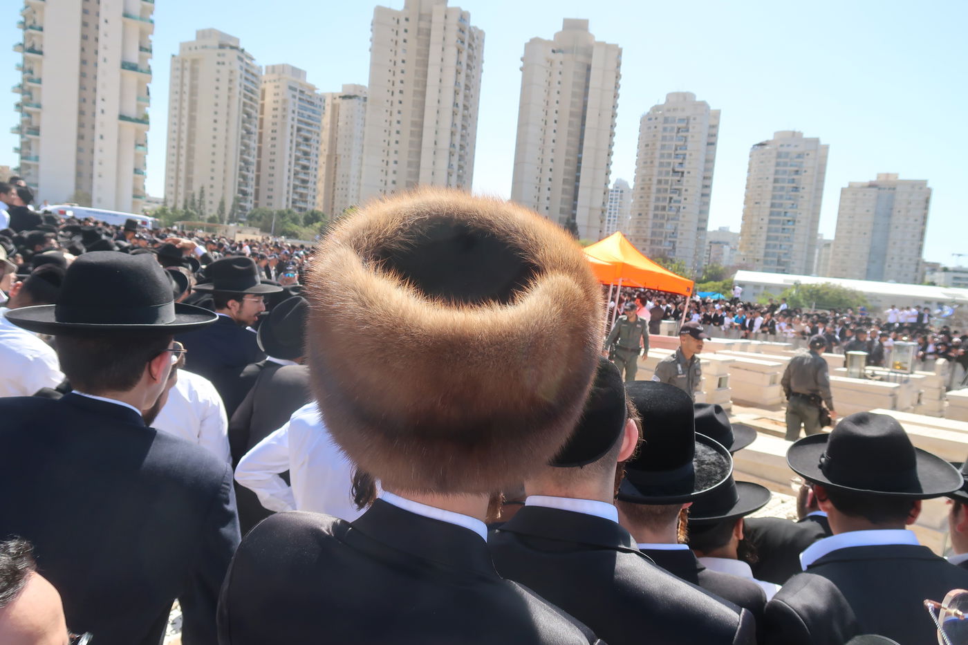 מסע הלוויית הגאון רבי מאיר מאזוז זצ"ל