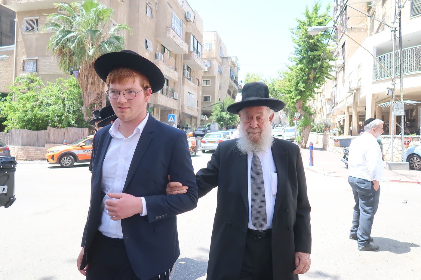 מסע הלוויית הגאון רבי מאיר מאזוז זצ"ל