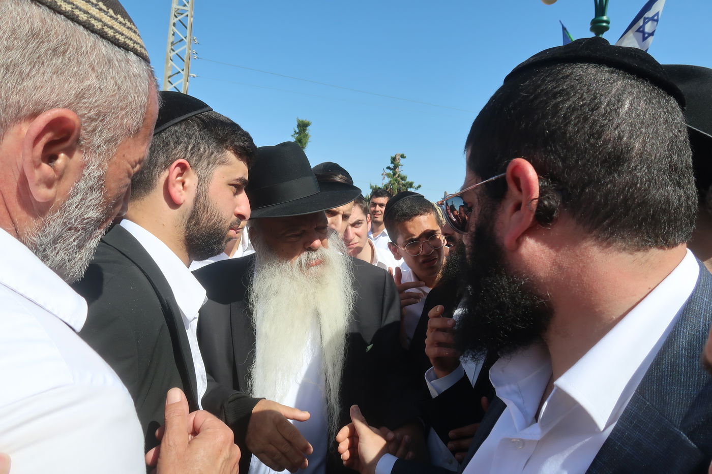 מסע הלוויית הגאון רבי מאיר מאזוז זצ"ל