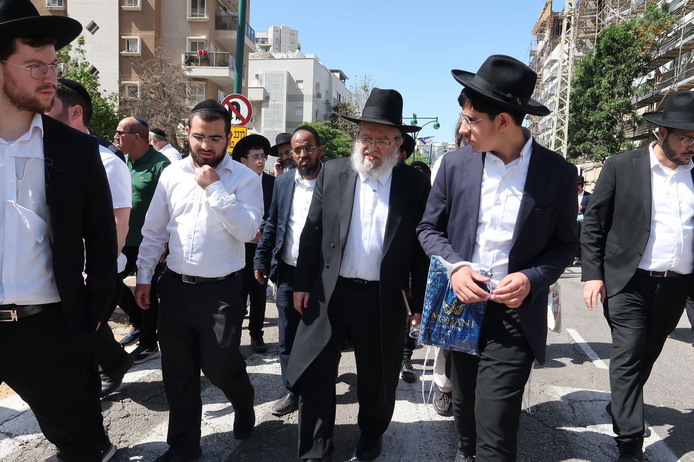 מסע הלוויית הגאון רבי מאיר מאזוז זצ"ל