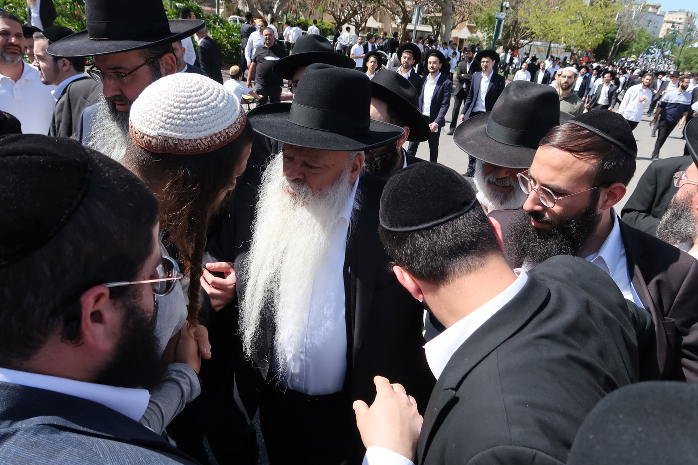 מסע הלוויית הגאון רבי מאיר מאזוז זצ"ל