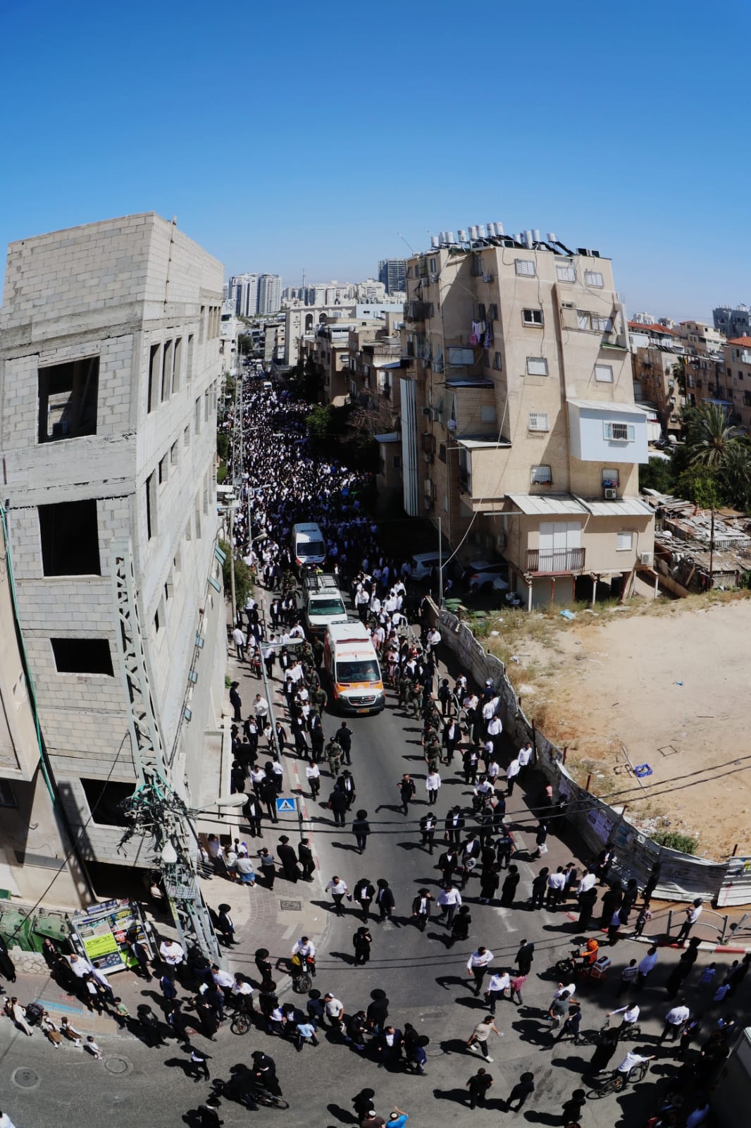 מסע הלוויית הגאון רבי מאיר מאזוז זצ"ל 