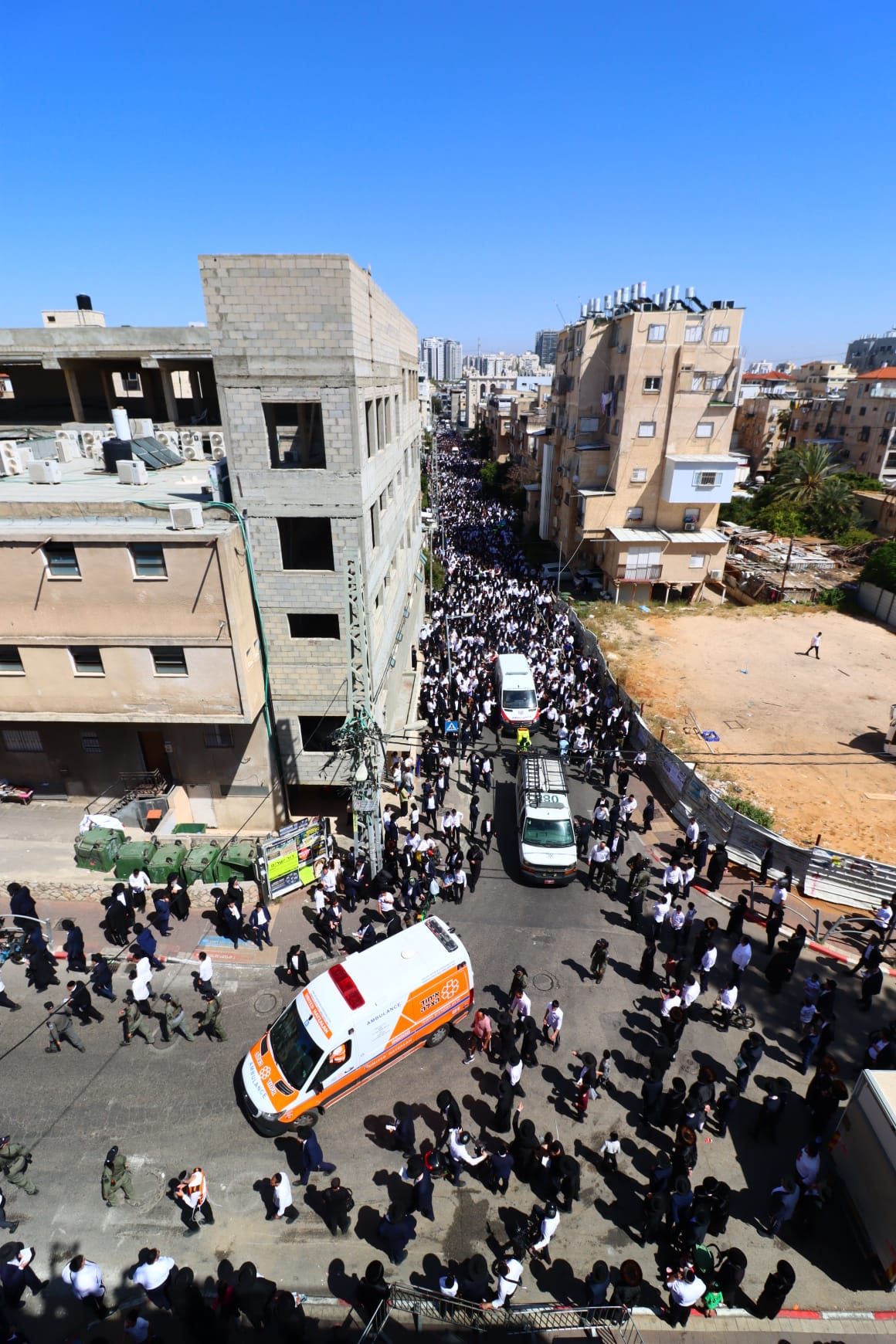 מסע הלוויית הגאון רבי מאיר מאזוז זצ"ל 