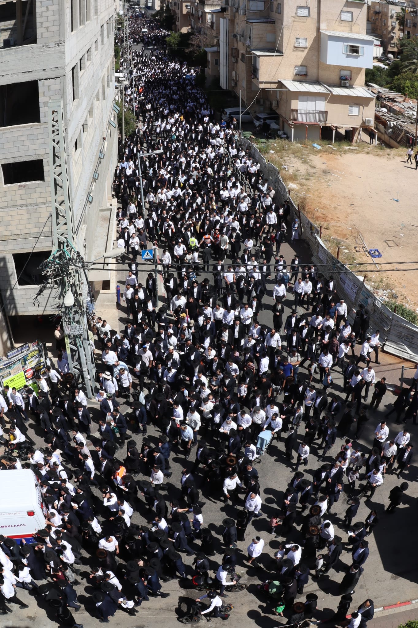 מסע הלוויית הגאון רבי מאיר מאזוז זצ"ל 