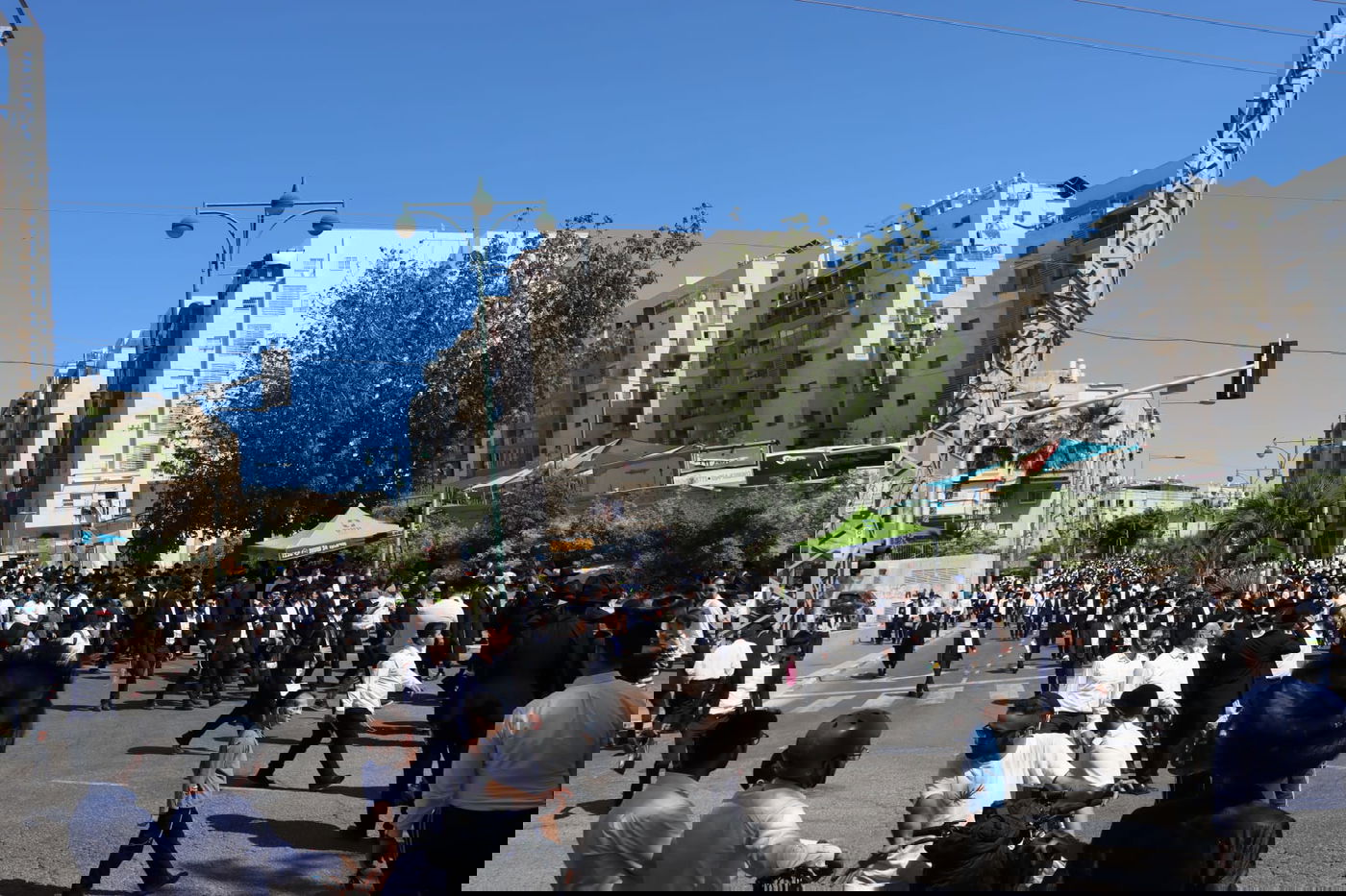 מסע הלוויית הגאון רבי מאיר מאזוז זצ"ל 