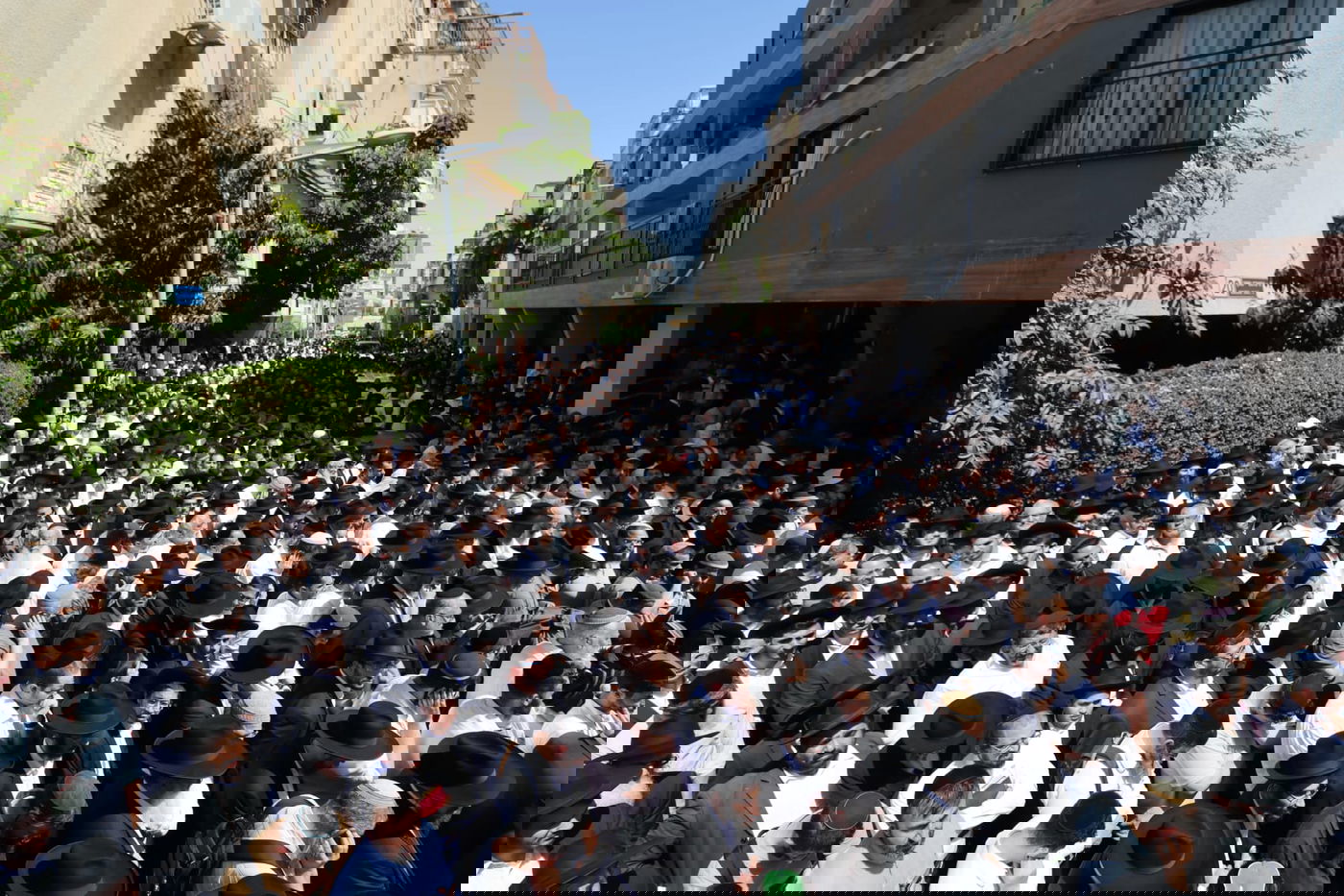 מסע הלוויית הגאון רבי מאיר מאזוז זצ"ל 