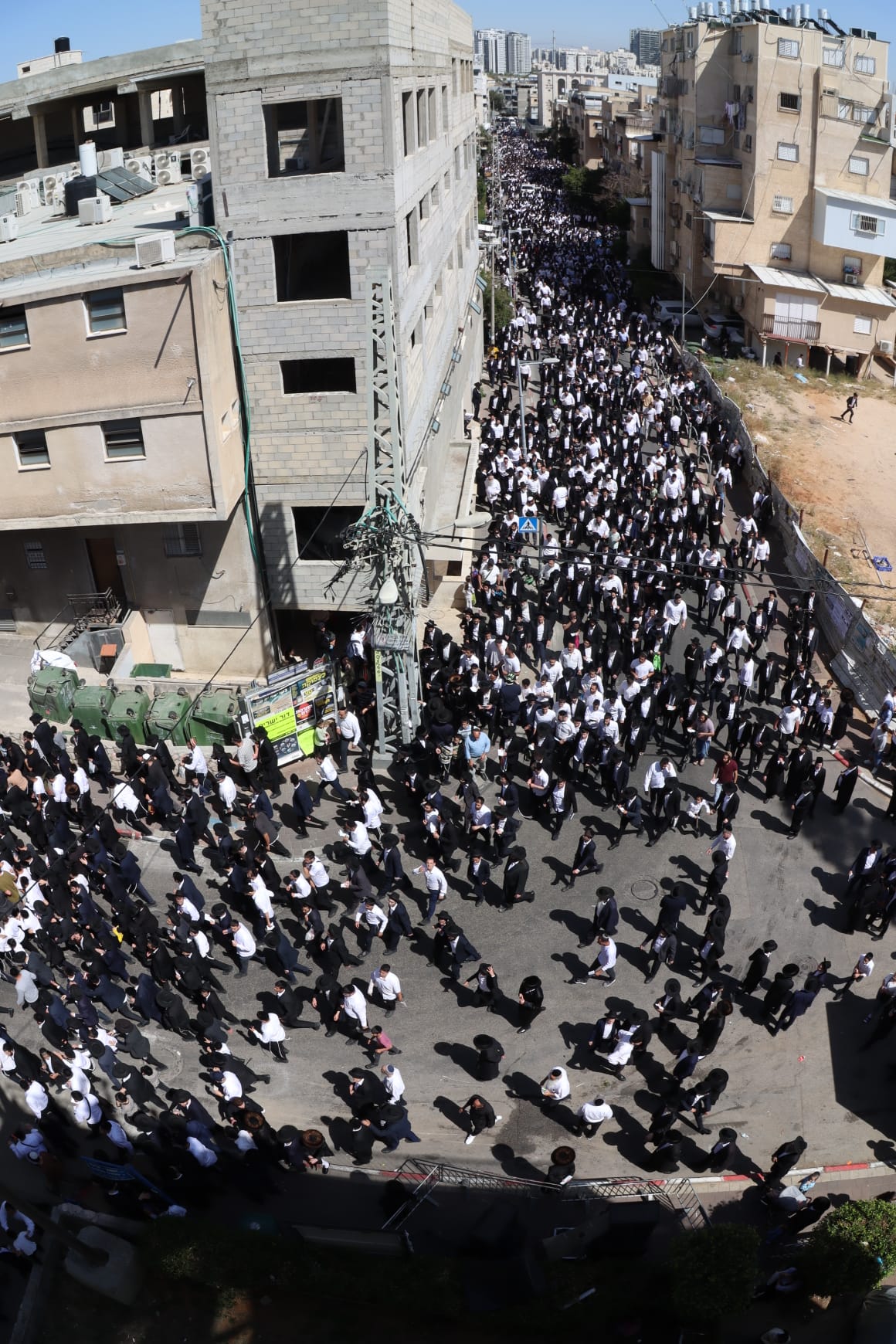 מסע הלוויית הגאון רבי מאיר מאזוז זצ"ל 