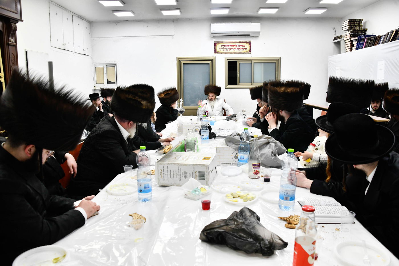 האדמו"ר מזוטשקא אמסנא בנעילת החג פסח