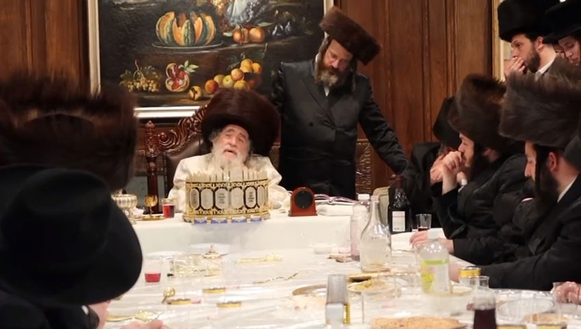 האדמו"ר מויז'ניץ בטיש נעילת החג בלוס אנג'לס