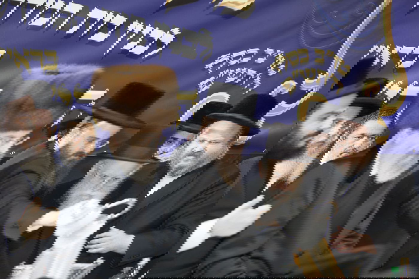 האדמו"ר מסאדיגורה זצ"ל בהנחת אבן הפינה לביהמ"ד בלונדון